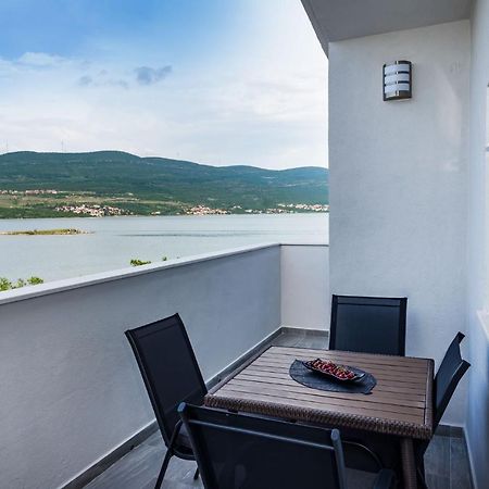 Apartmani Neva, Pridraga エクステリア 写真